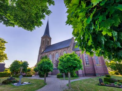 Foto der St. Martinus Kirche in Qualburg