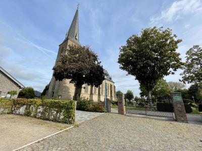 Foto der St. Vincentius Kirche Till